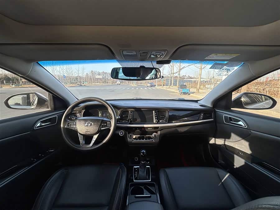 Hyundai Mistra 2018 car image #10