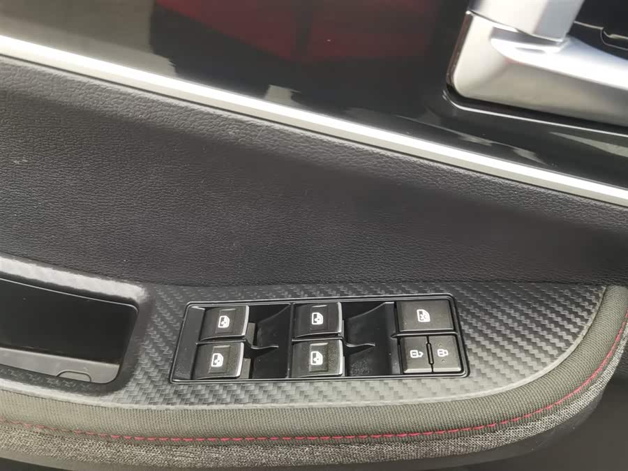 Forthing T5 L 2020 صورة سيارة #10