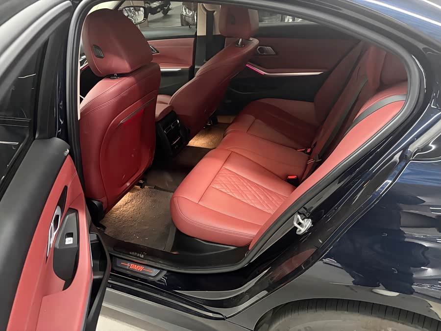 BMW i3 2023 car image #10