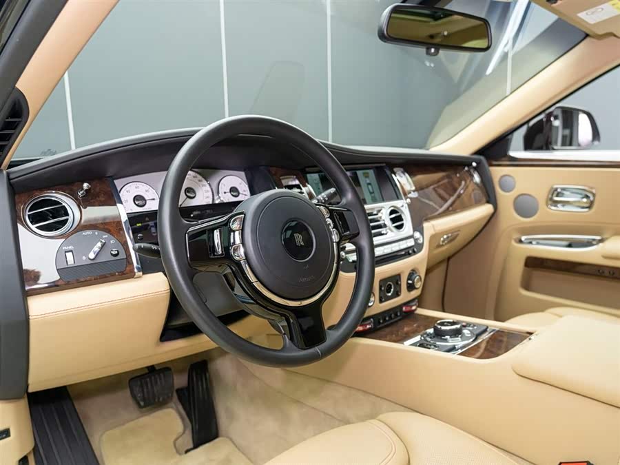 Rolls-Royce Ghost 2017 car image #10