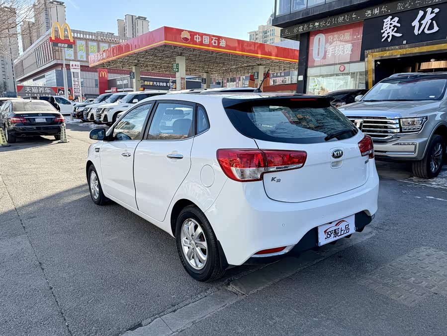 Kia K2 2015 imagen de coche #10