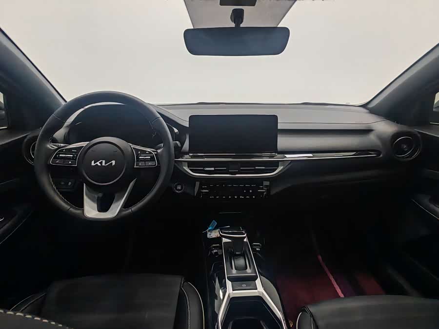 Kia K3 2023 car image #10