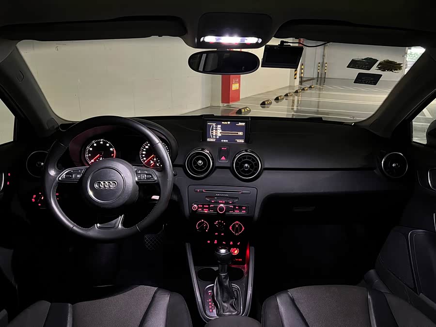 Audi A1 2012 car image #10