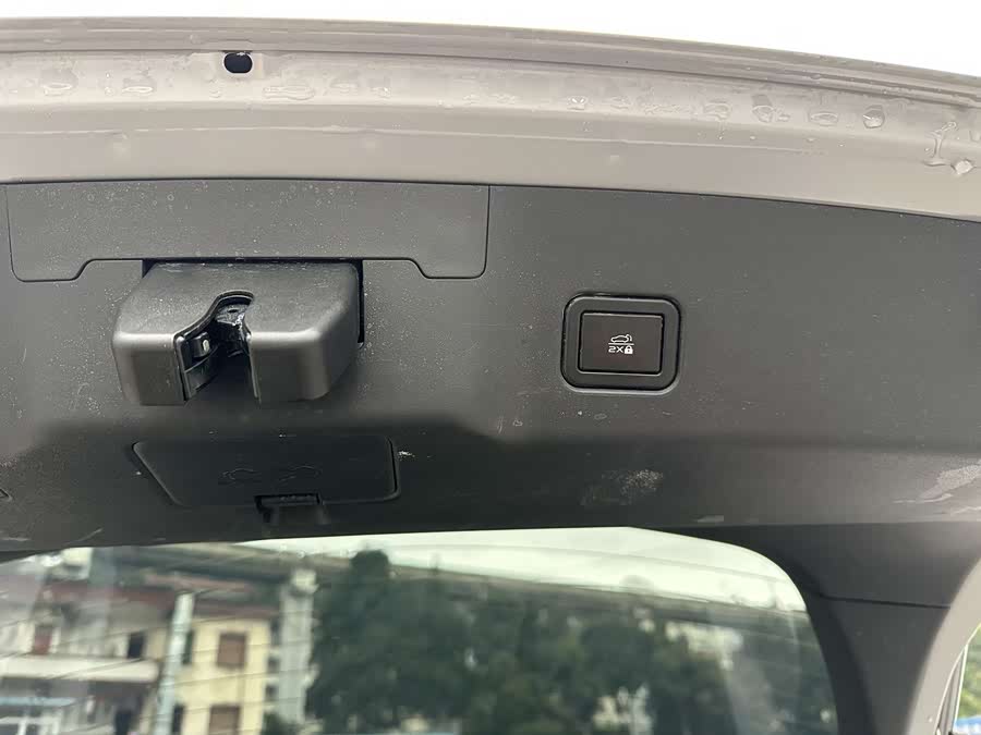 Changan UNI-V iDD 2024 #10 Changan UNI-V iDD 2024 car image #10