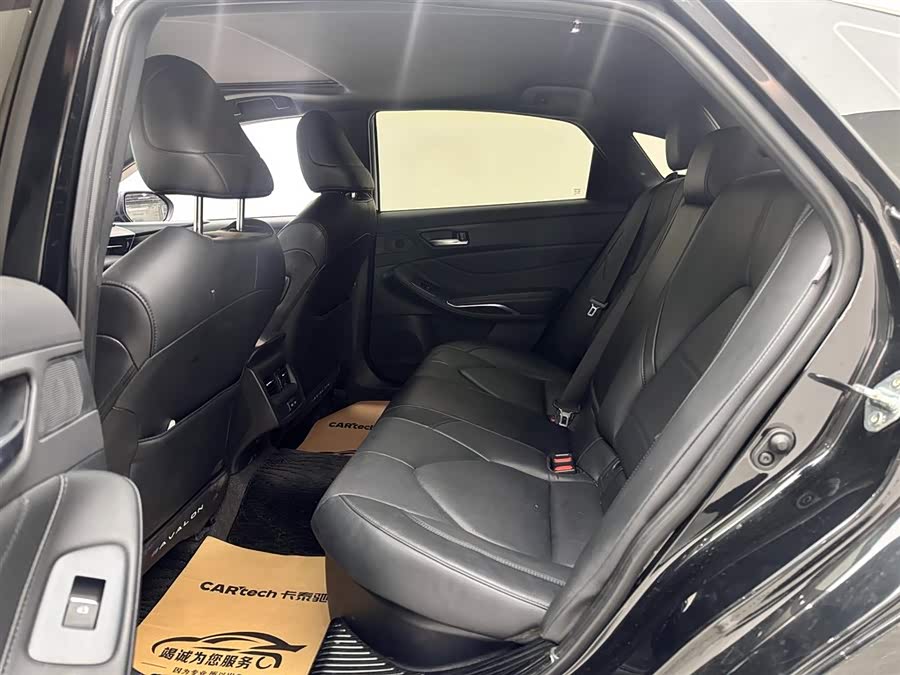 Toyota Avalon 2023 #10 Toyota Avalon 2023 car image #10