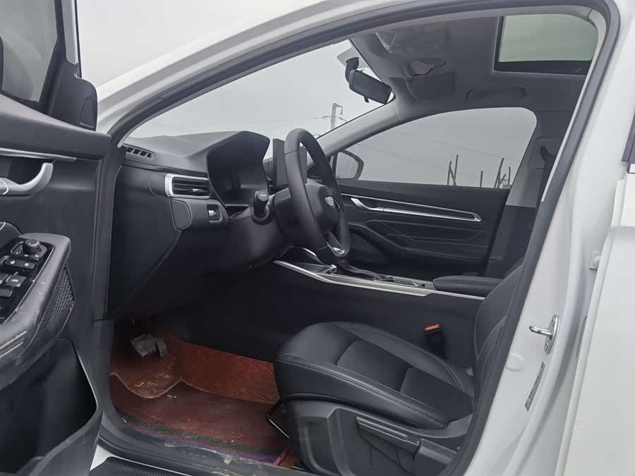 GEELY Emgrand 2025 car image #10