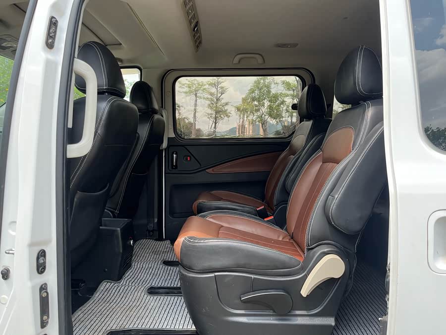 Forthing F600 2017 imagem de carro #10