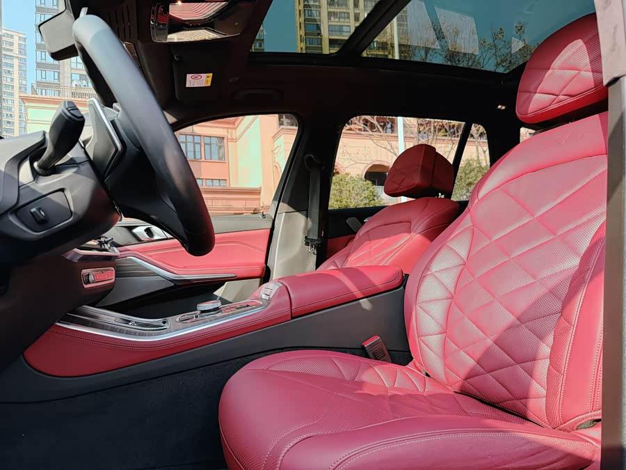 BMW X5 2024 car image #10