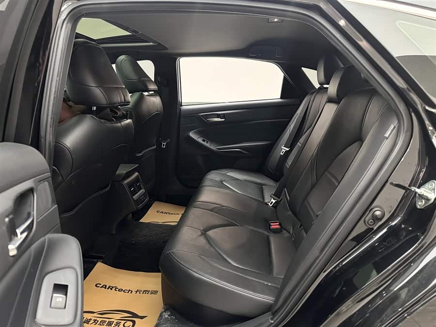 Toyota Avalon 2020 car image #10