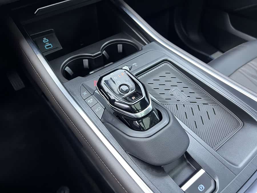 Ford Edge 2024 car image #10