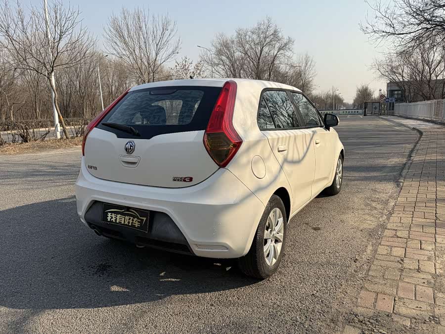 MG 3 2011 car image #10