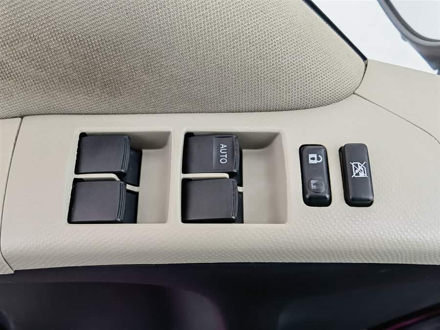 Toyota Yaris 2012 imagen de coche #10