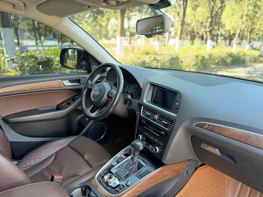 Audi Q5 2014 car image #10