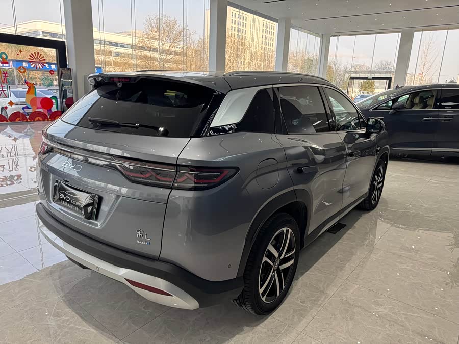 BYD SongL DM-i 2024 #10 BYD SongL DM-i 2024 car image #10