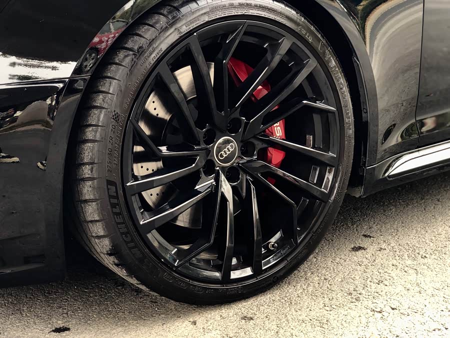 Audi RS 4 2023 immagine di auto #10