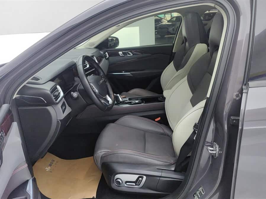 Lynk & Co 02 2019 car image #10