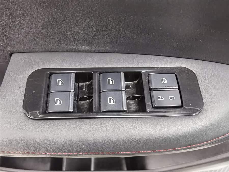 SWM斯威汽车 SWM斯威G01 2020 汽车图片 #10