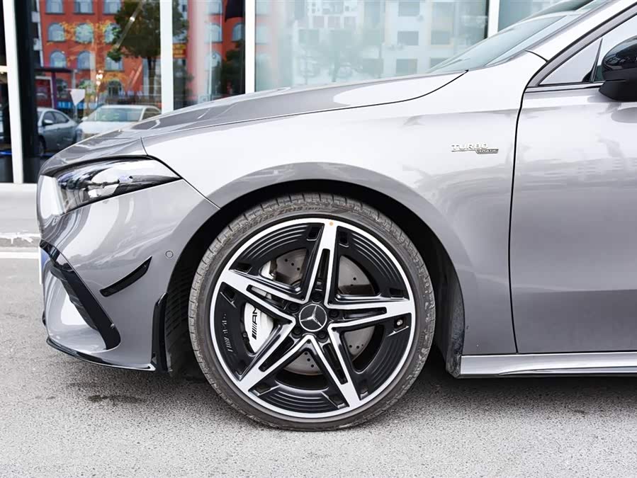 Mercedes-Benz A AMG 2025 #10 Mercedes-Benz A AMG 2025 صورة سيارة #10