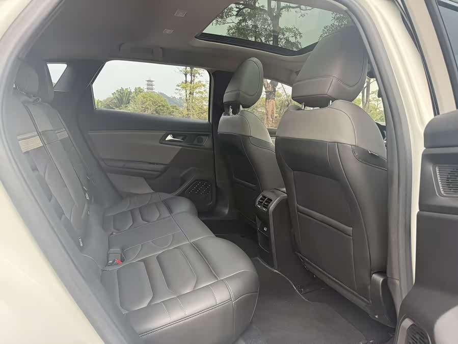 Citroen C5 X 2023 immagine di auto #10