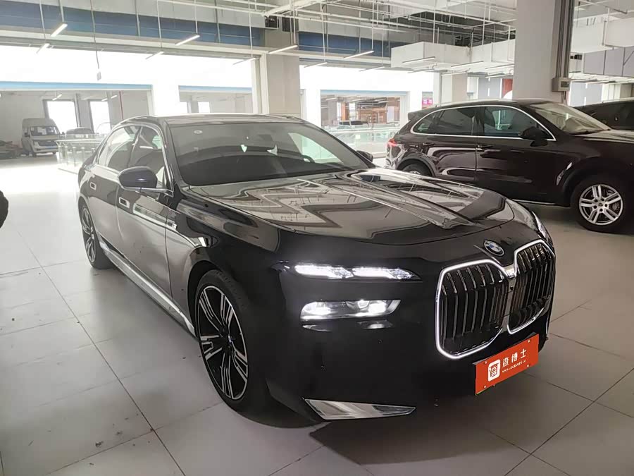 BMW i7 2023 #10 BMW i7 2023 car image #10