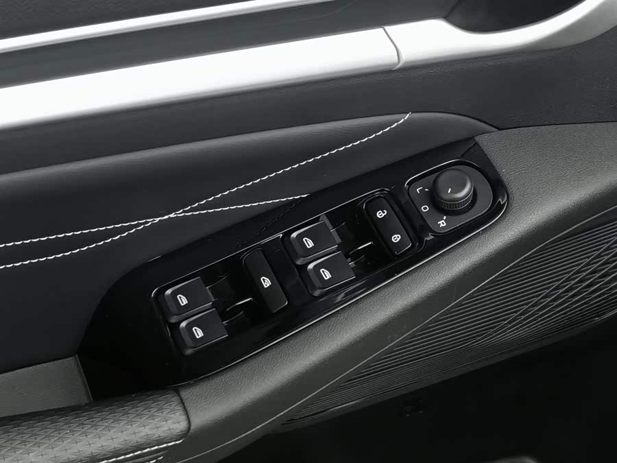 GEELY Emgrand 2025 car image #10