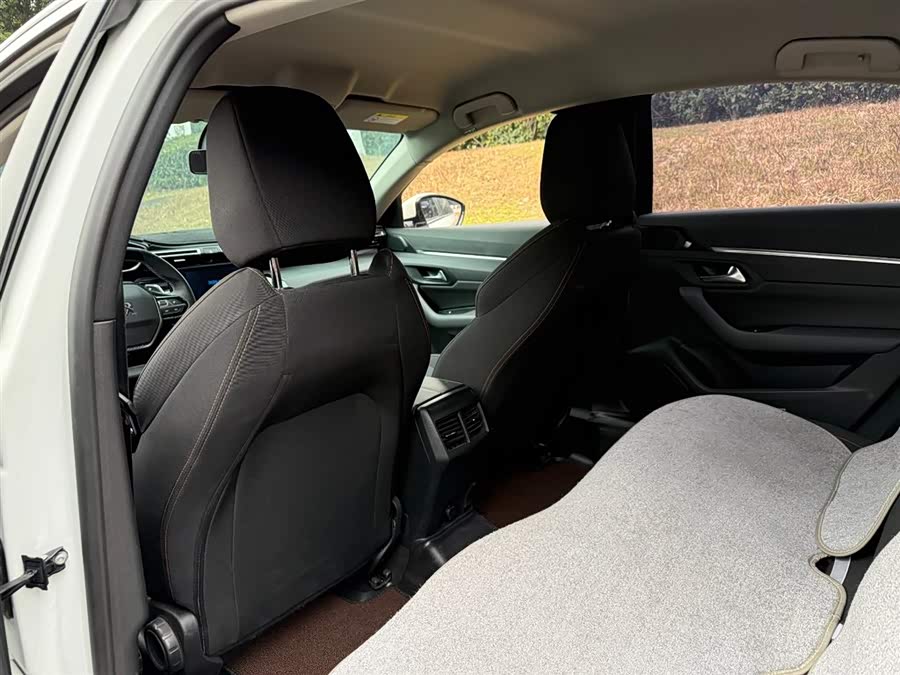 Peugeot 508 2021 car image #10