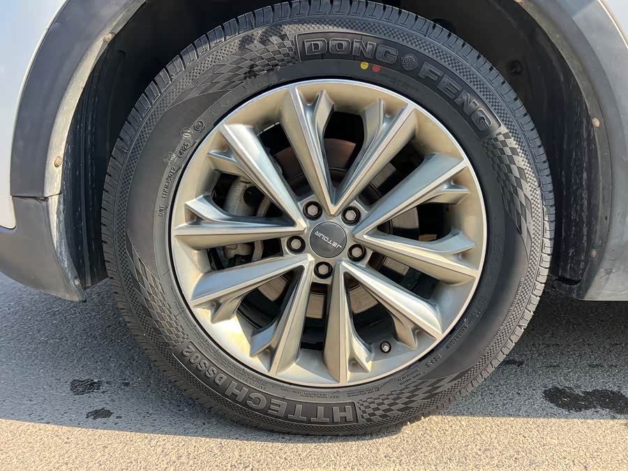 Jetour X70 2018 car image #10