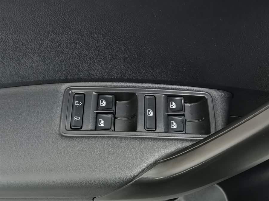 Skoda Rapid 2020 immagine di auto #10