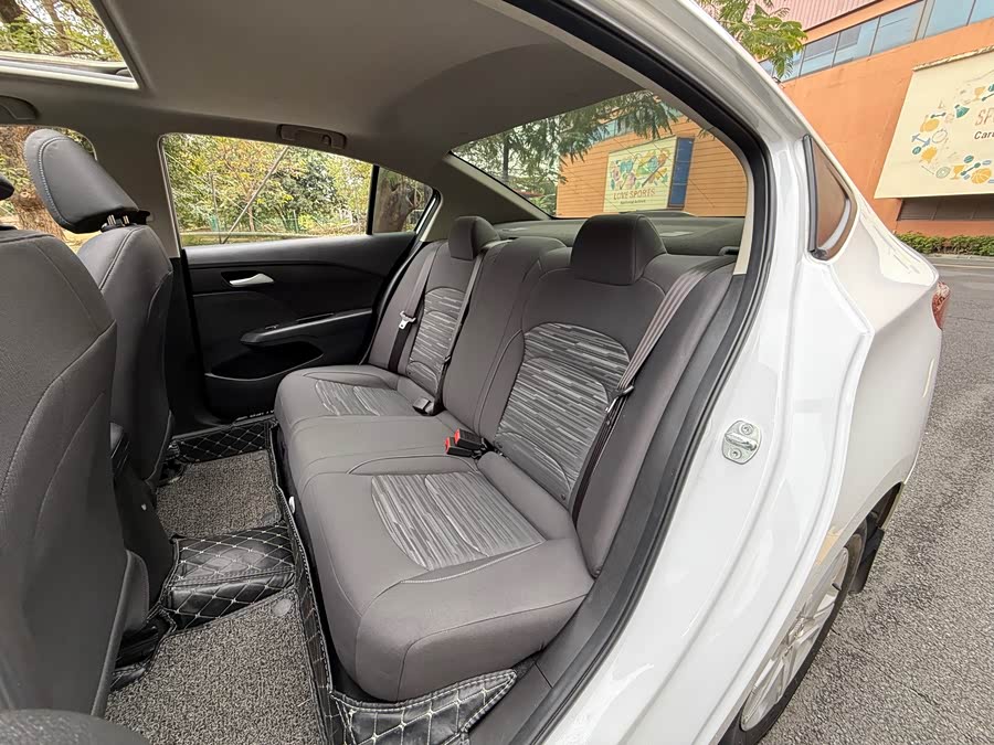 Chevrolet Cavalier 2019 #10 Chevrolet Cavalier 2019 car image #10