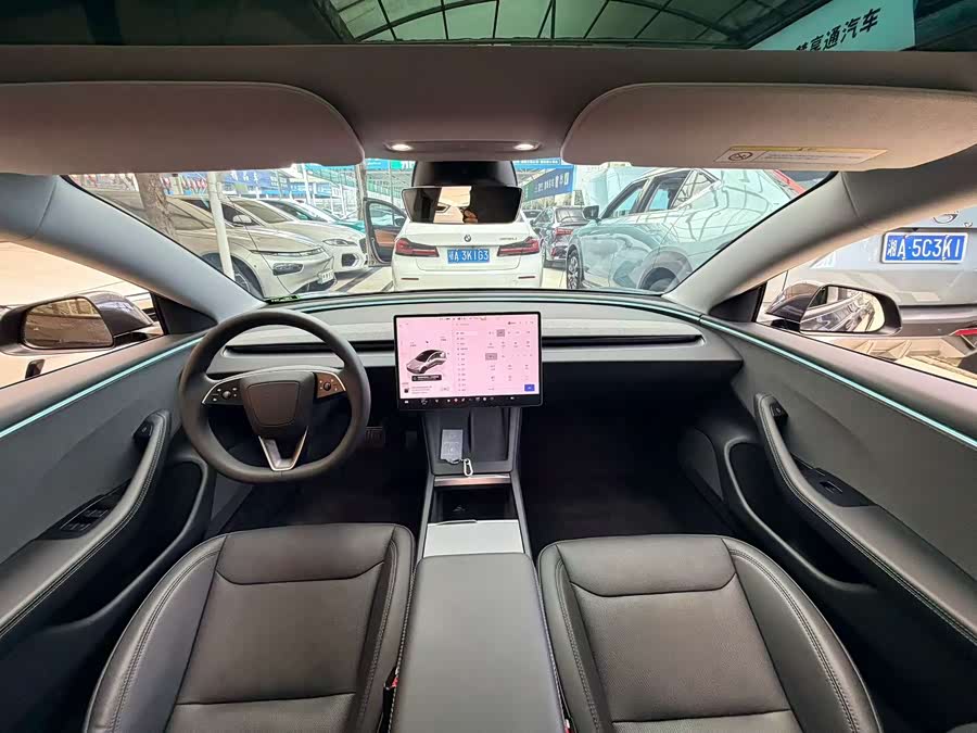 Tesla Model 3 2024 car image #10