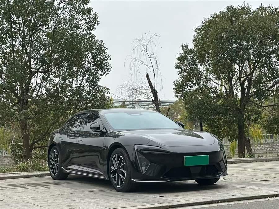 Avatr 06 2025 car image #10