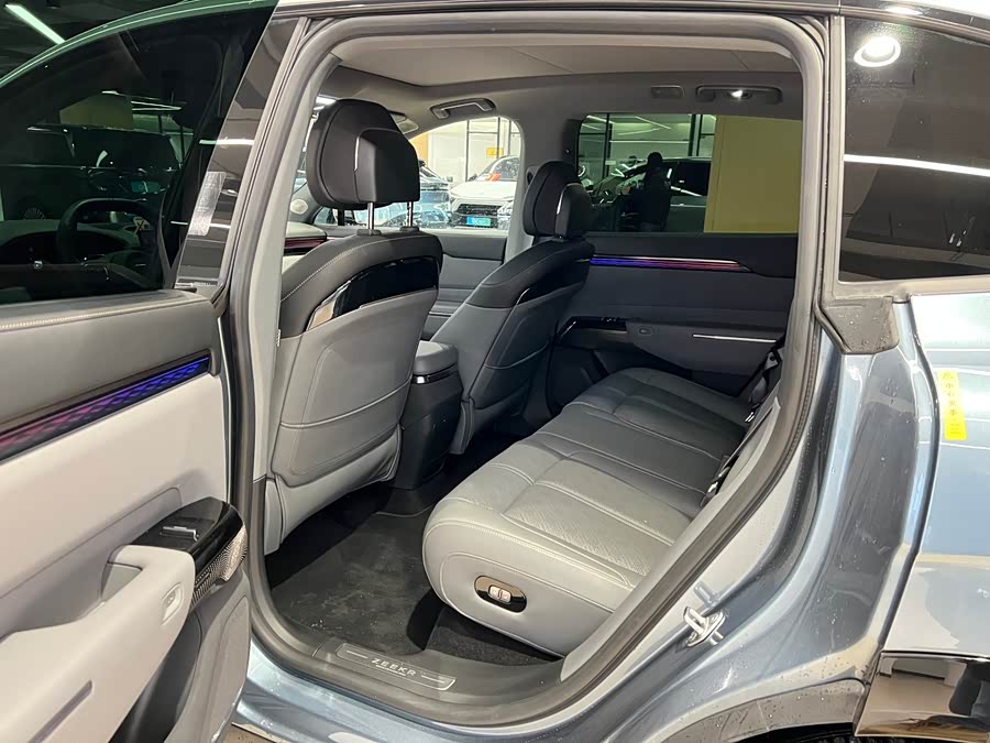 极氪 极氪7X 2024 汽车图片 #10