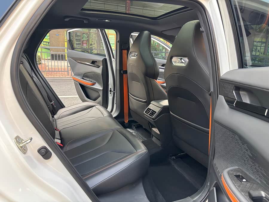 Changan UNI-V 2023 car image #10