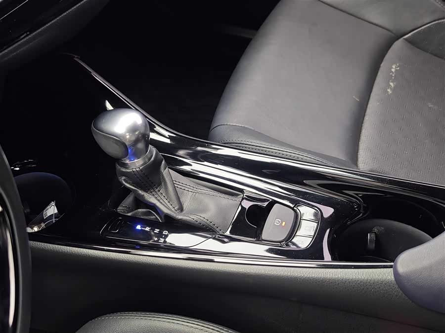 Toyota Izoa 2019 car image #10