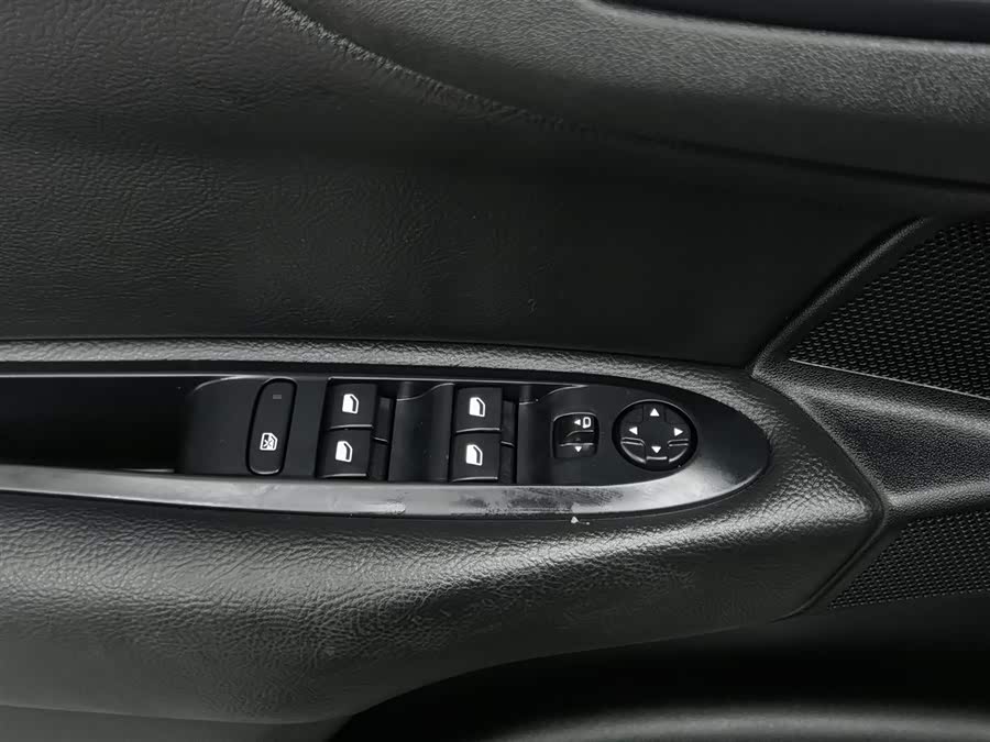 Citroen C4L 2016 imagen de coche #10