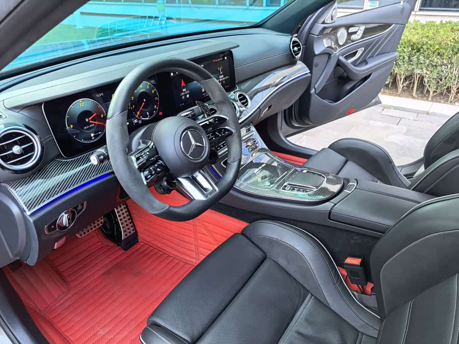 Mercedes-Benz E AMG 2021 صورة سيارة #10