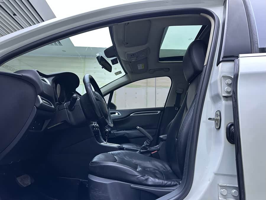 Citroen C4L 2013 immagine di auto #10