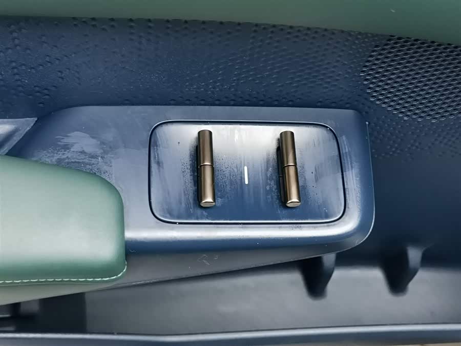 极氪 极氪X 2023 汽车图片 #10