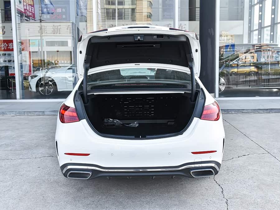 Mercedes-Benz C Class 2023 car image #10