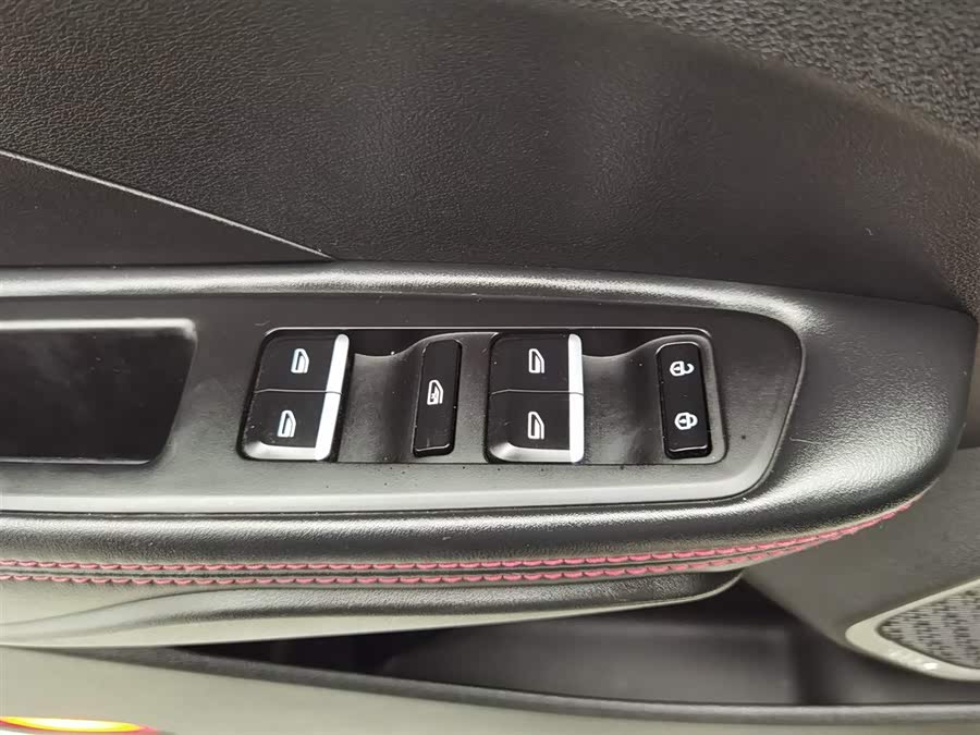 GEELY Binray 2019 car image #10