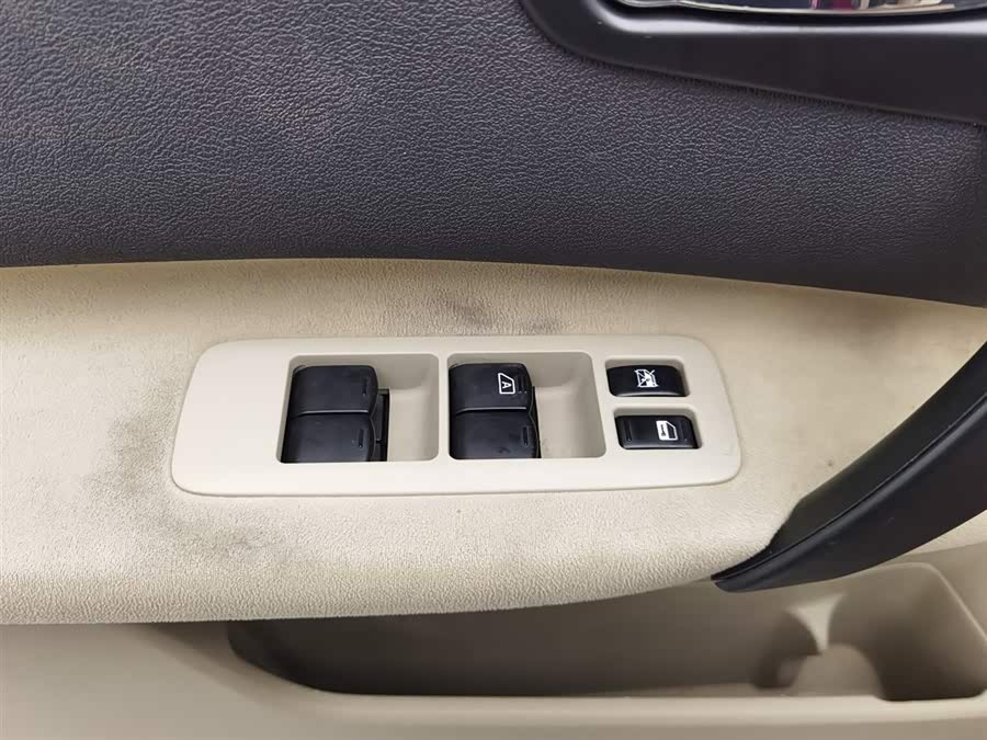Nissan Qashqai 2014 car image #10