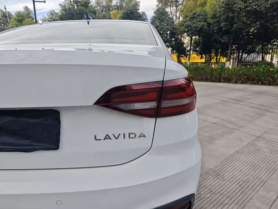 Volkswagen Lavida 2023 car image #10