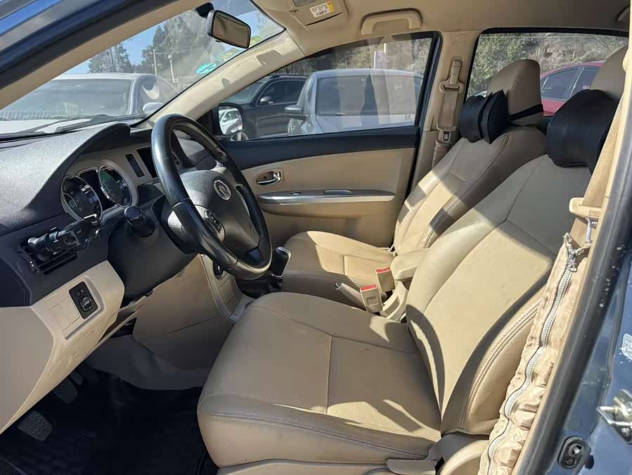 Great Wall C30 2010 car image #10