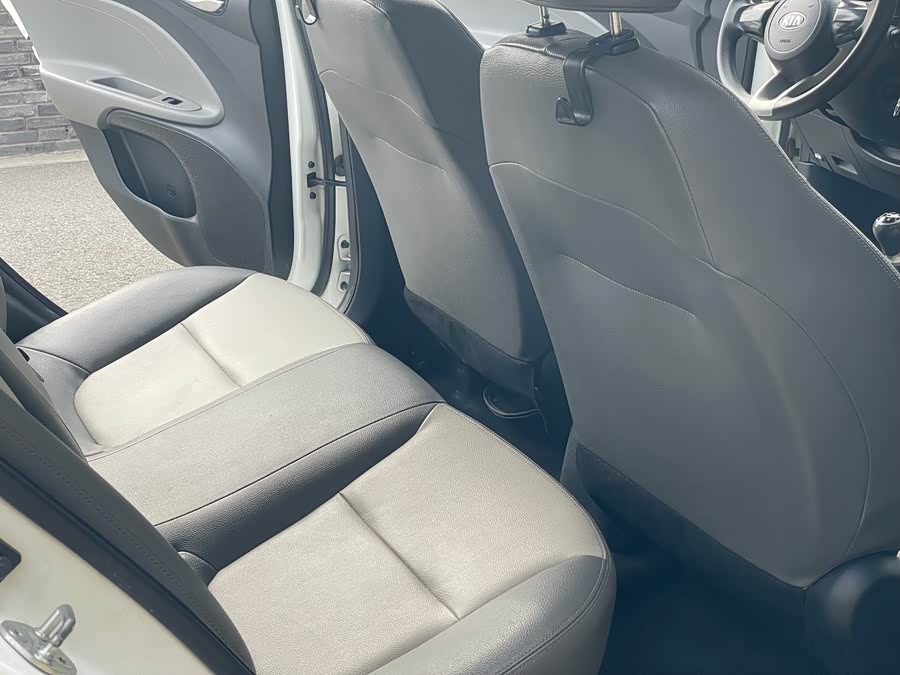 Kia Pegas 2018 image de voiture #10