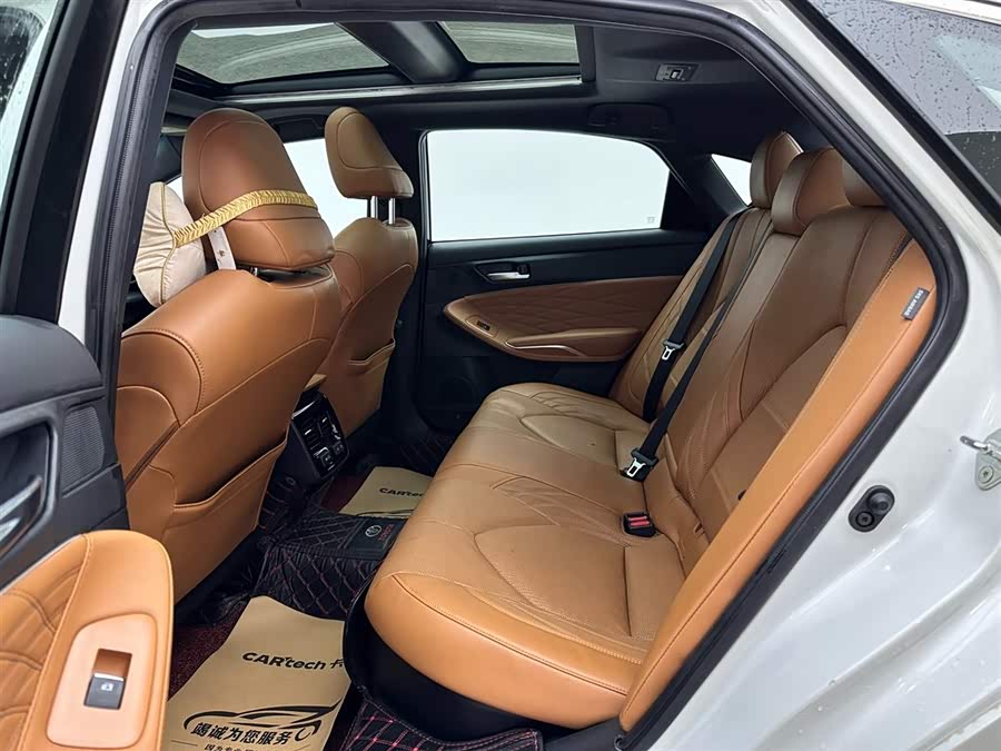 Toyota Avalon 2022 car image #10