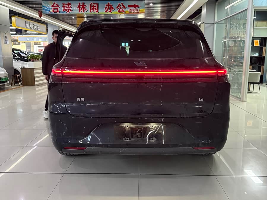 Li L6 2025 imagen de coche #10