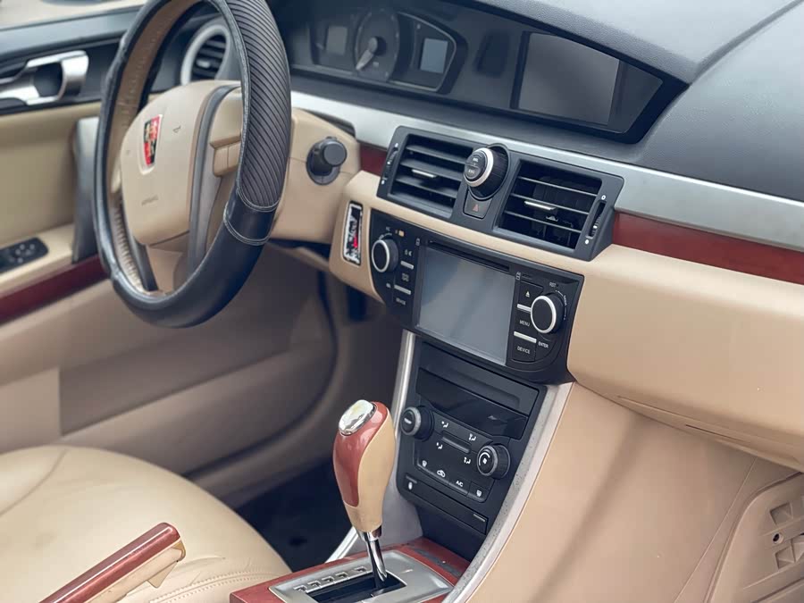 Roewe 550 2015 изображение автомобиля #10