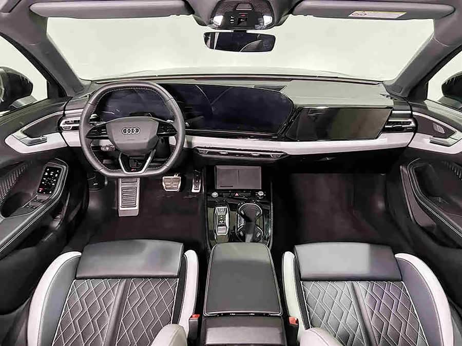 Audi 2025 immagine di auto #10