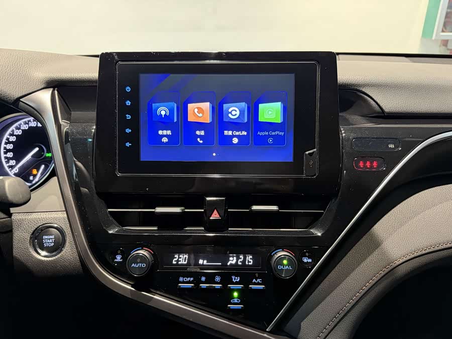 Toyota Camry 2022 #10 Toyota Camry 2022 car image #10