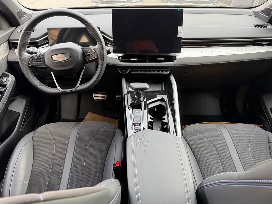 GEELY Preface 2024 car image #10